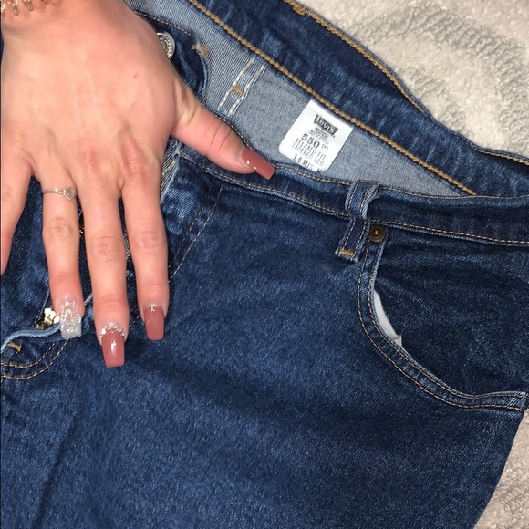 ♥️ Levi’s relaxed fit tapered ankle jeans ♥️ - Picture 3 of 3